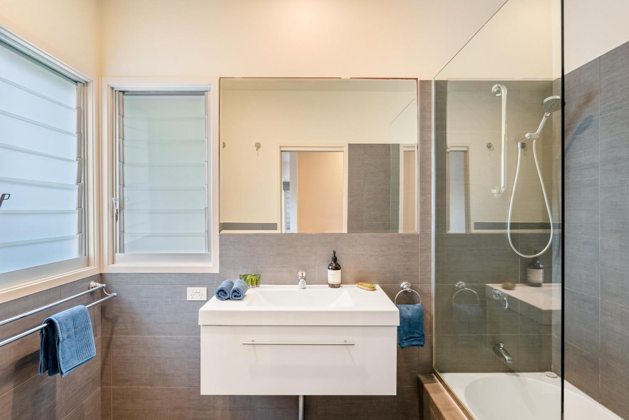 Aaman & Cinta Luxury Villas ไบรอนเบย์ ภายนอก รูปภาพ