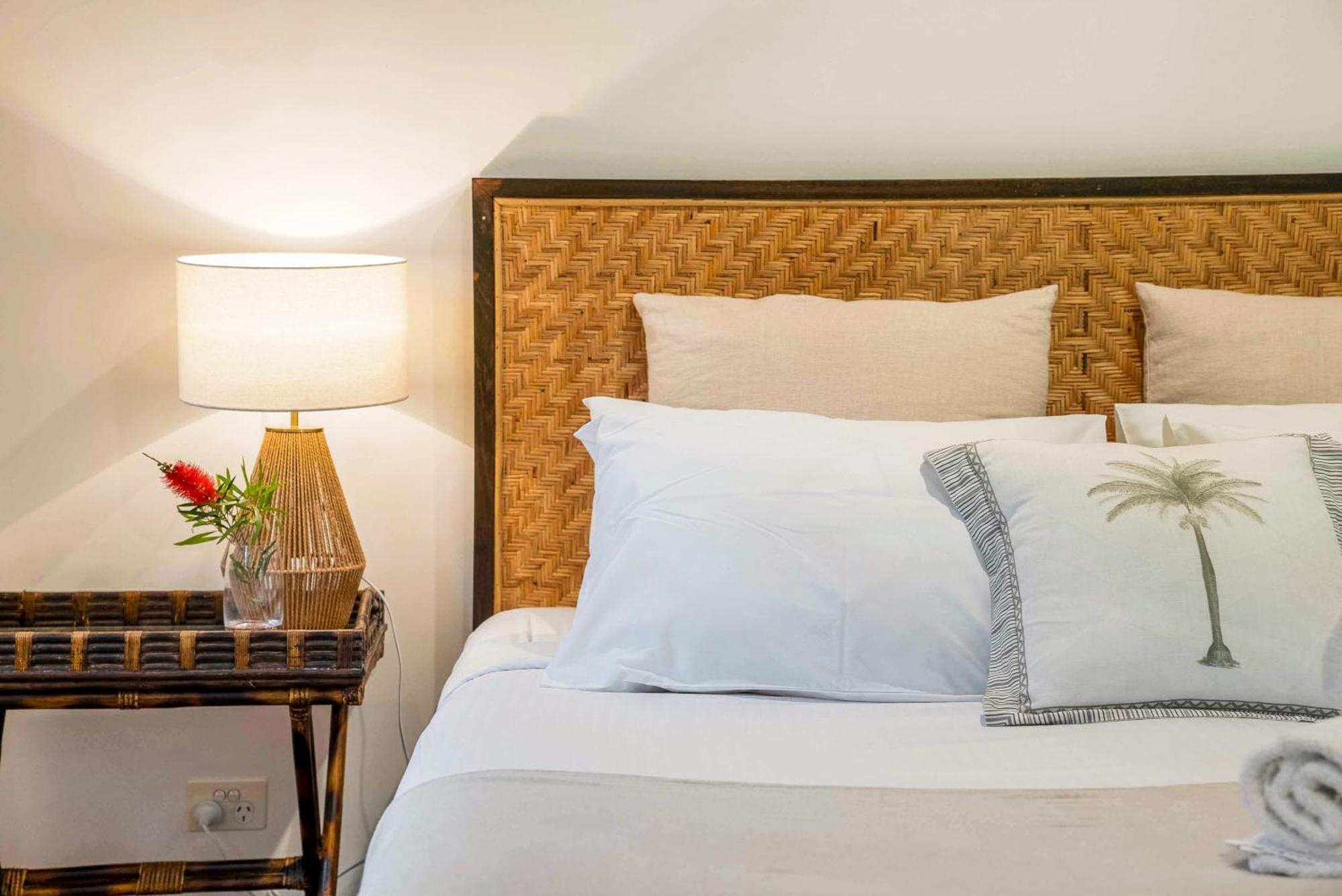 Aaman & Cinta Luxury Villas ไบรอนเบย์ ภายนอก รูปภาพ